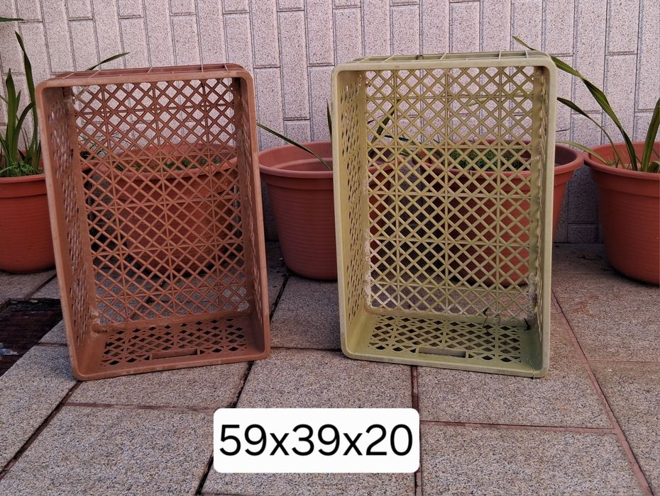 Caixas perfuradas empilhável com pega