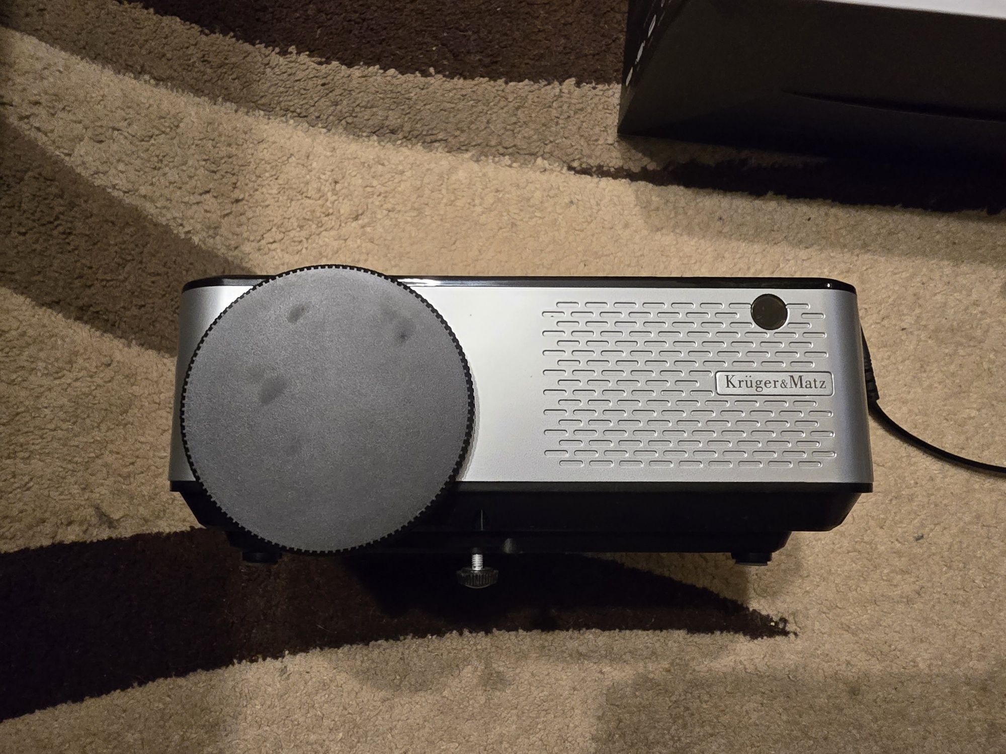 Projektor Kruger & matz v-led50
