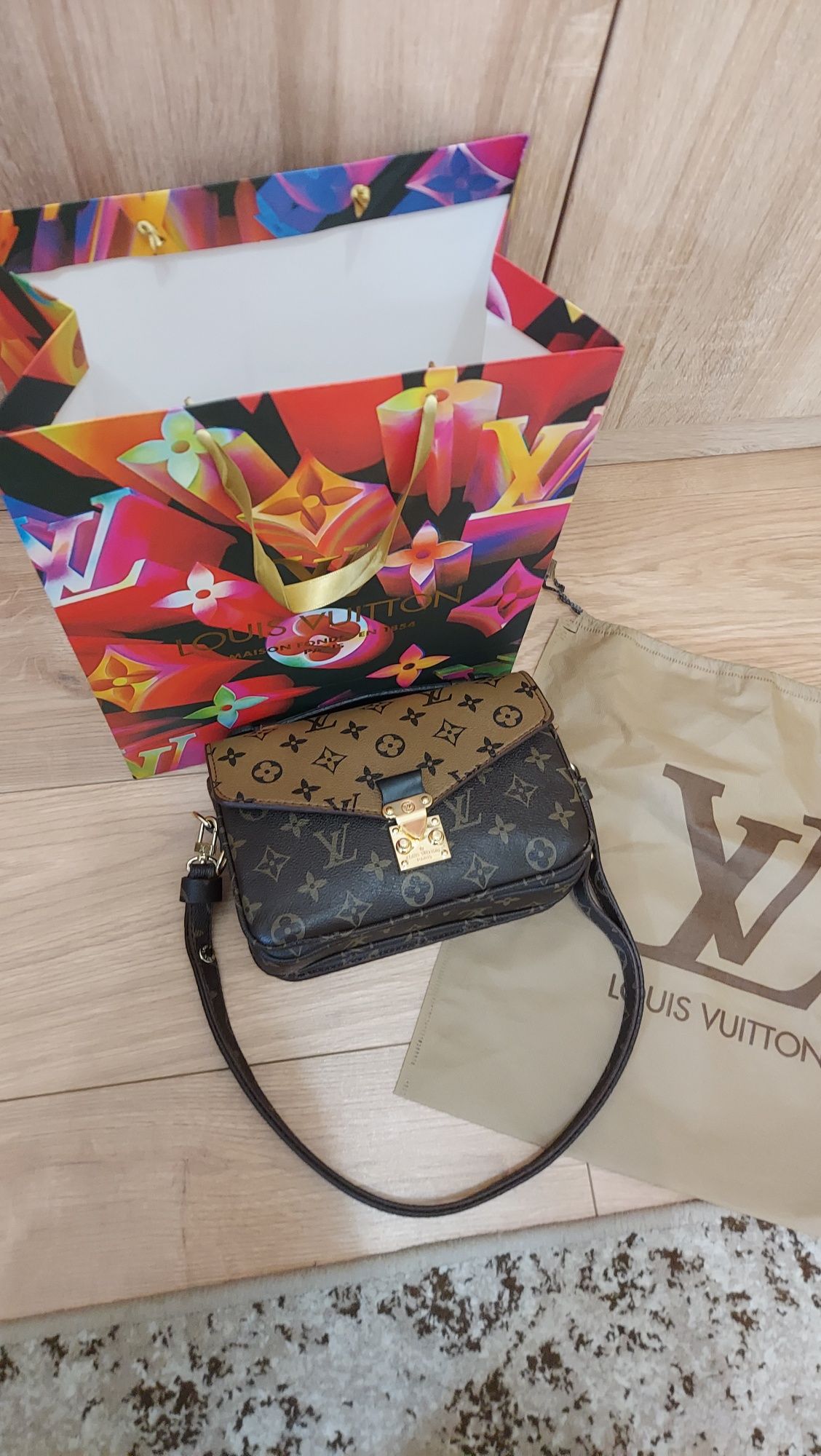 Сумка Louis Vuitton