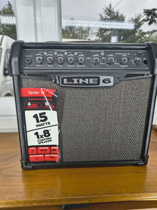Line 6 Spider IV 15 – piec gitarowy, 15W, 1x8” speaker