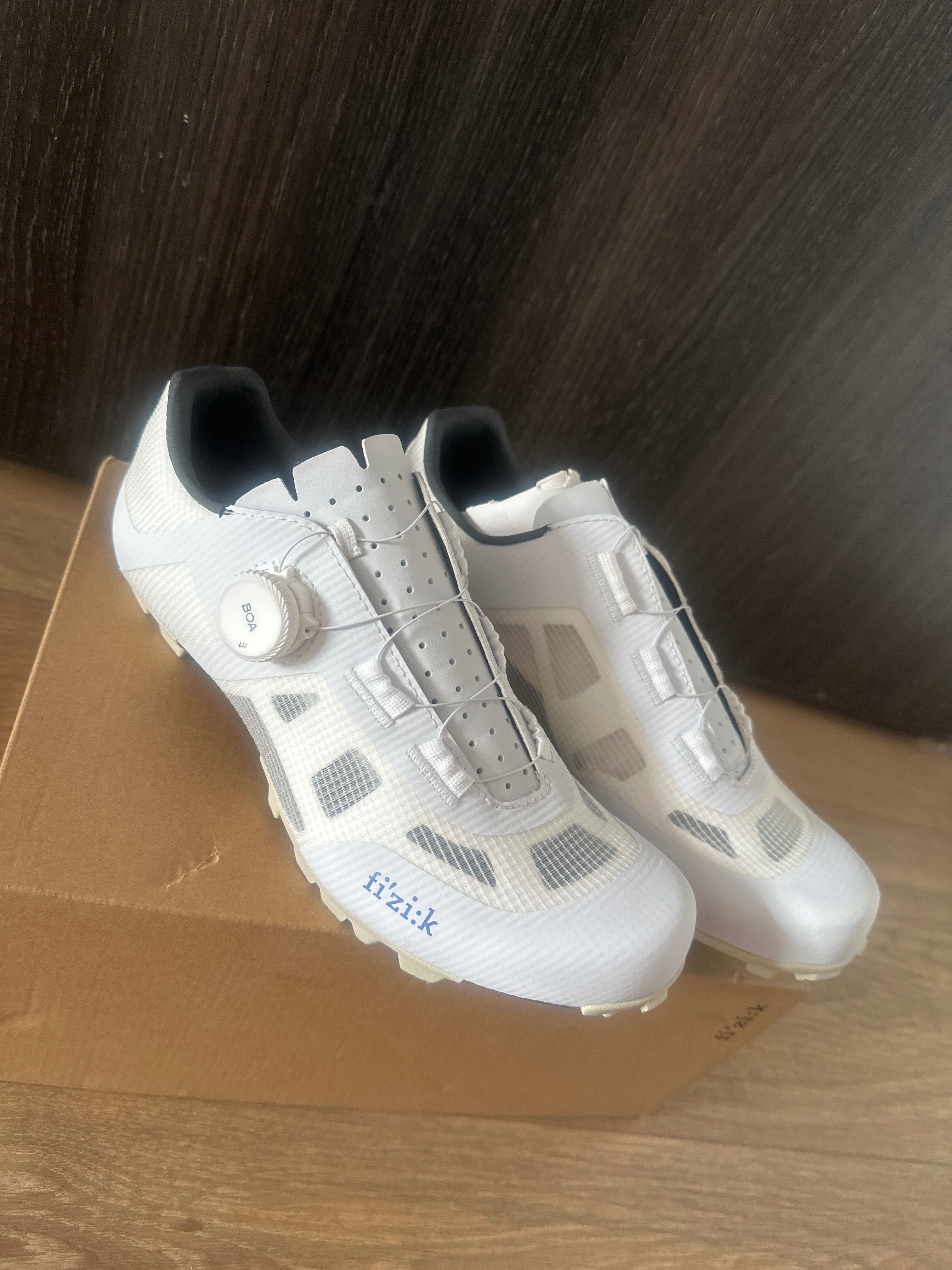 Buty Fizik  Vento Proxy białe 40