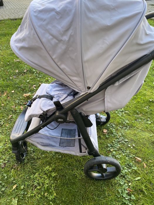 Прогулянковий візок Chicco