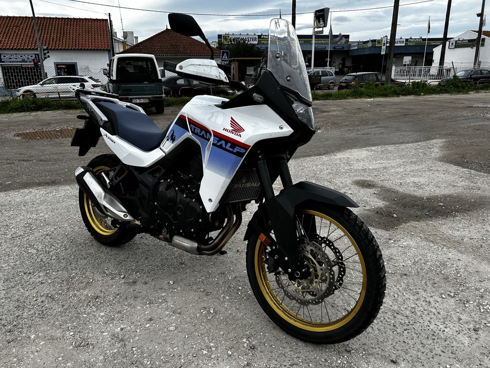 Honda Transalp 750