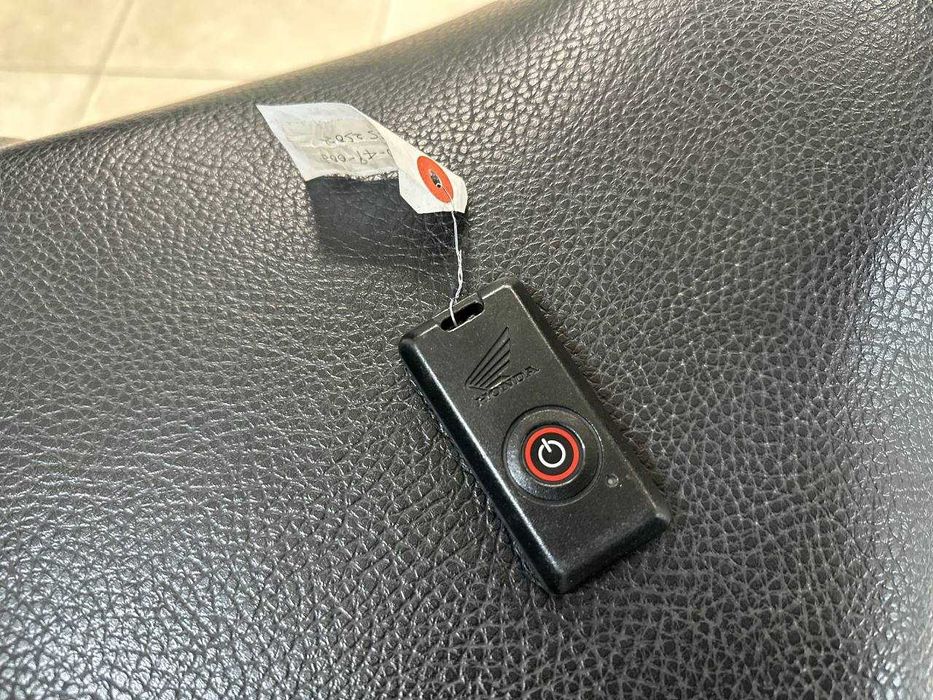 Максі-скутер Honda Forza 250 Z MF08