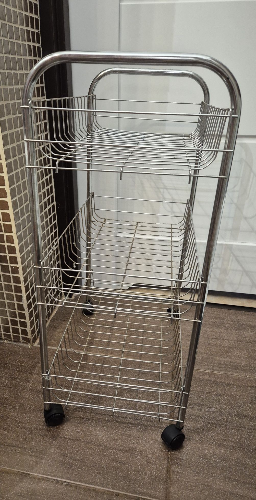 Regały metalowy chromowany łazienki kółka 61 cm
