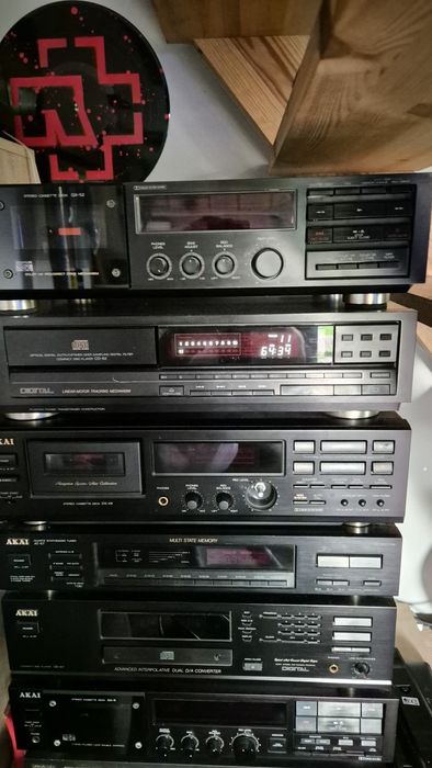 Odtwarzacz Akai CD-62