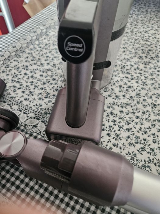 Vendo aspirador sem fios eureka 29.6v