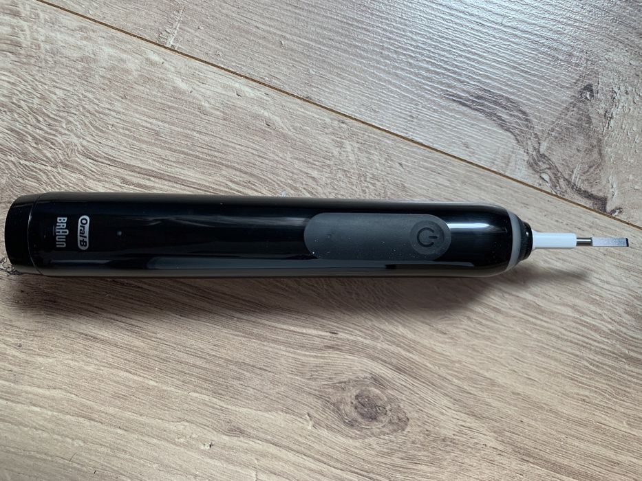 Szczoteczka rotacyjna ORAL-B Pro 3 3500 Czarny