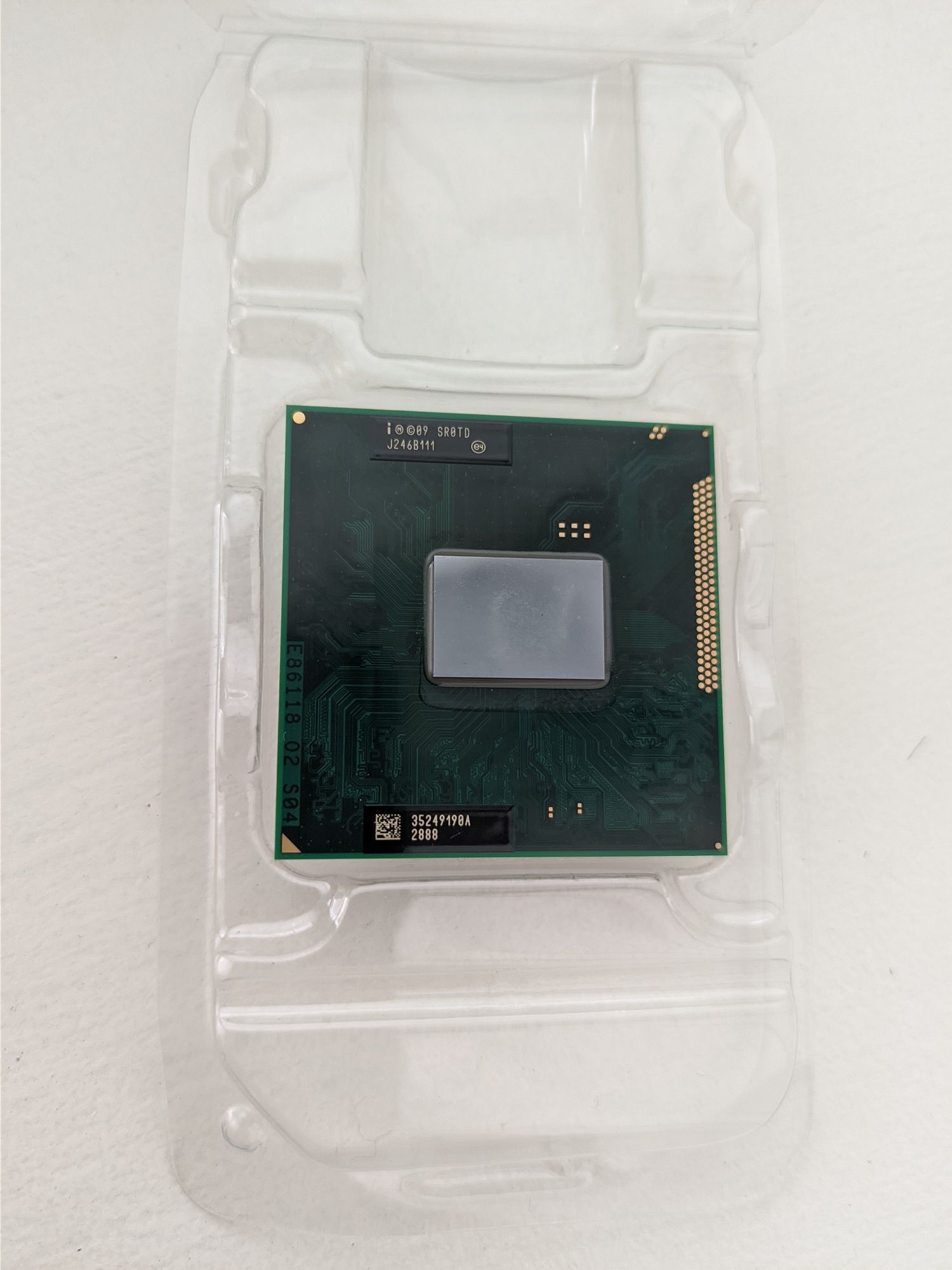 Процесор Intel Core i3-2348M