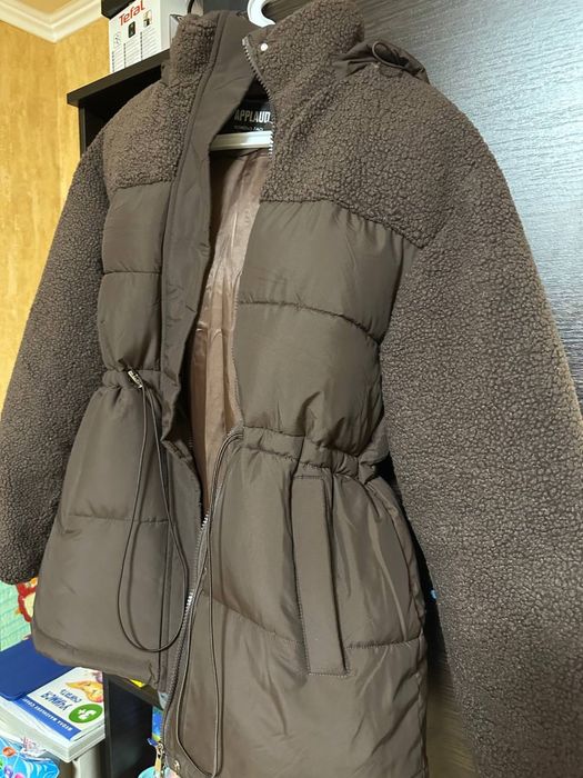 Жіноча ,зимова куртка (на зараз)