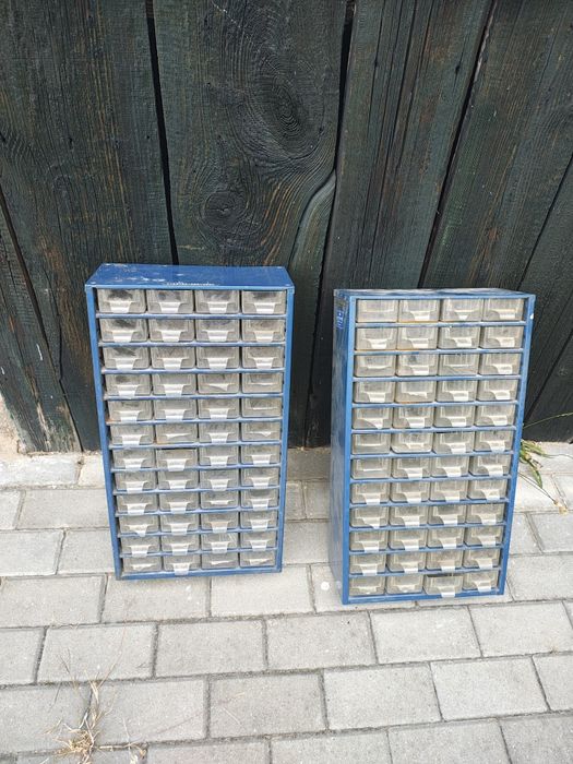 Organizery do śrubek, elektroniki