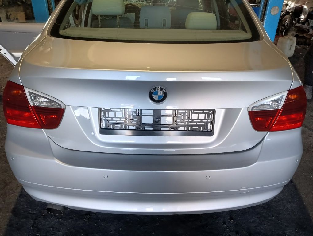 BMW E90 Klapa bagażnika sedan srebrna