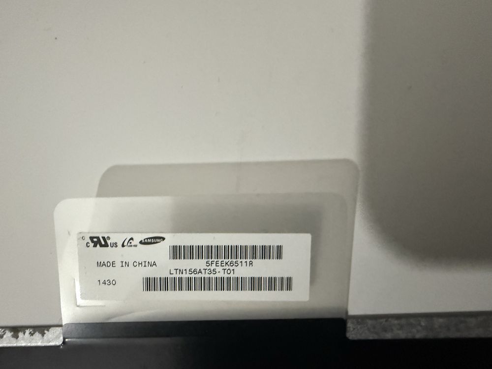 Ecrã led 15.6 samsung