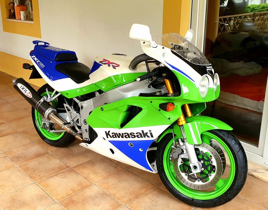 Kawazaki zxr 750