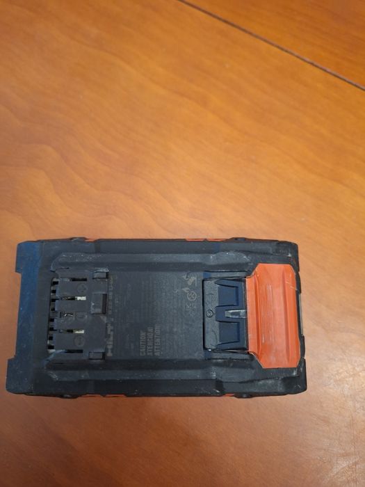 Bateria  hilti  sprzedam baterie hilti bateria w dobrym stanie
