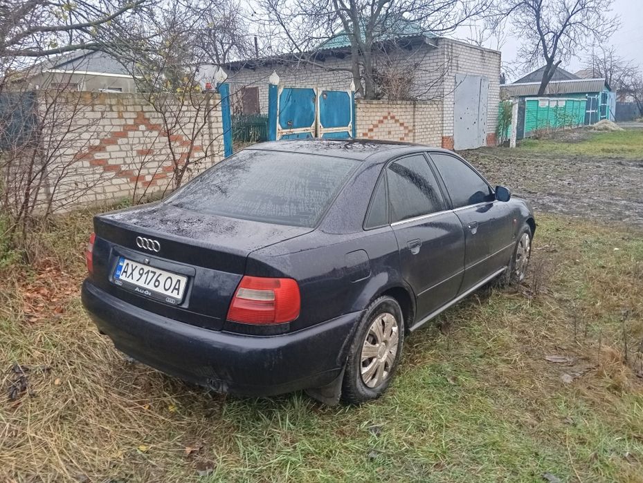 Ауді 1.8 газ/бенз в робочому стані