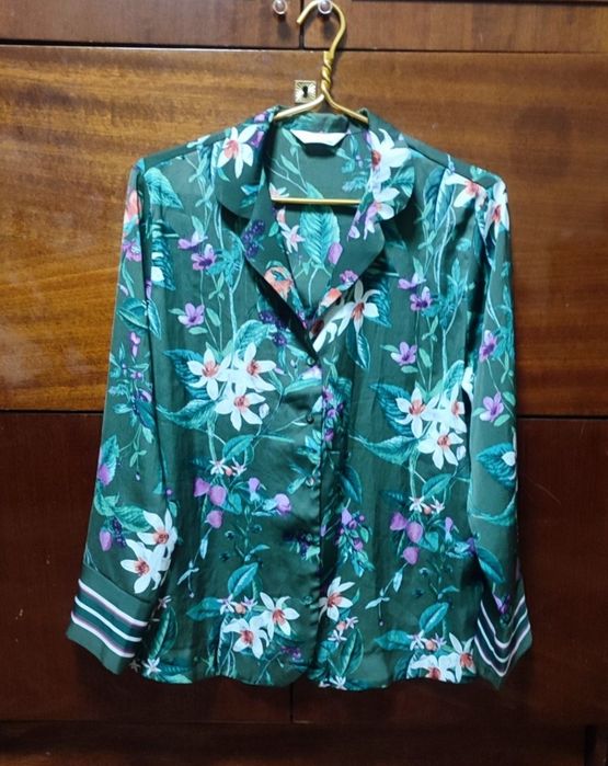 блузки женские р.48 и р.50