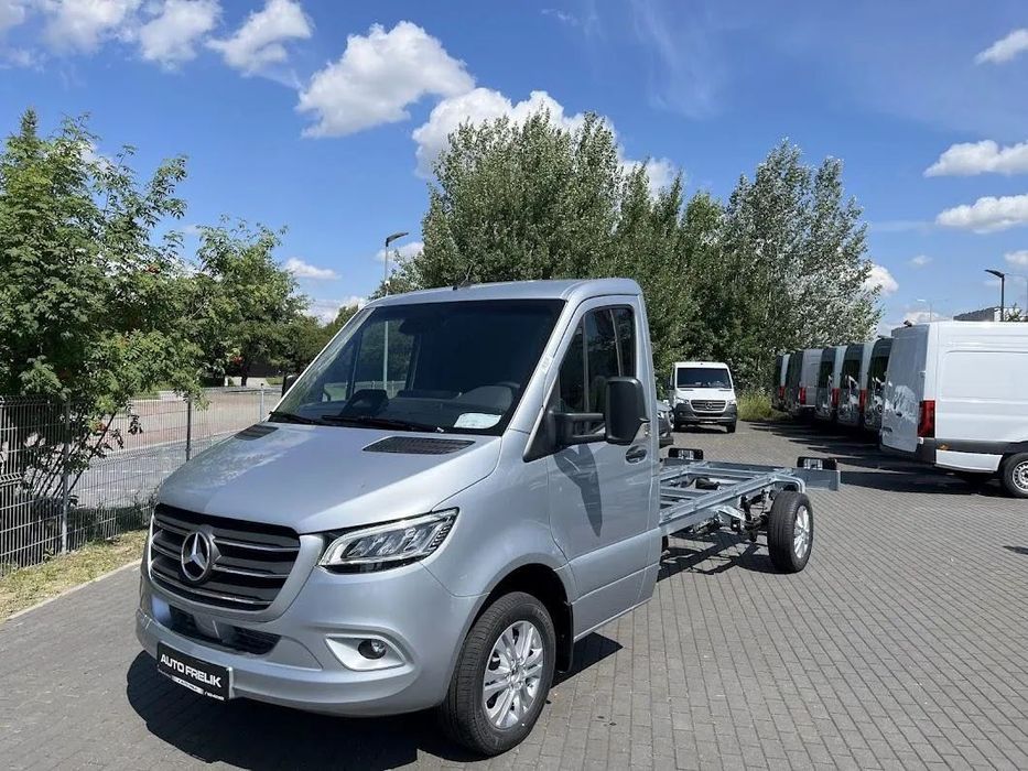 Mercedes-Benz Sprinter  Sprinter Rama 319 (190 KM) długi 4325mm Facelift PRO automat LED