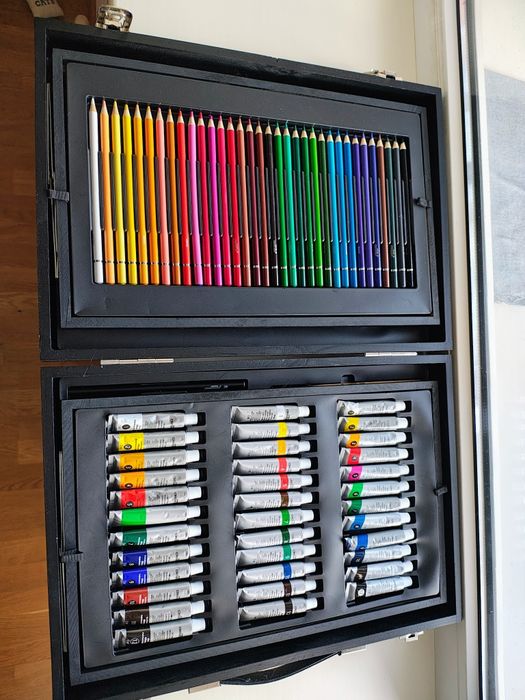 Величезний набір для малювання