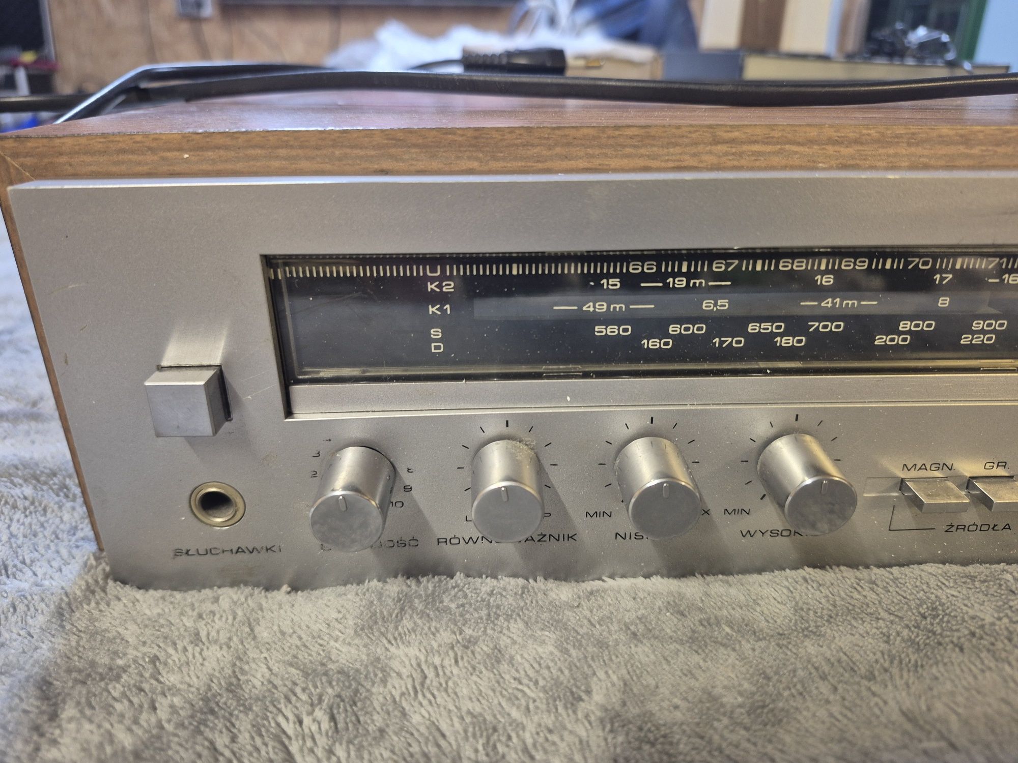 Amplituner stereo  Unitra Aida AWS 105 bardzo łdny