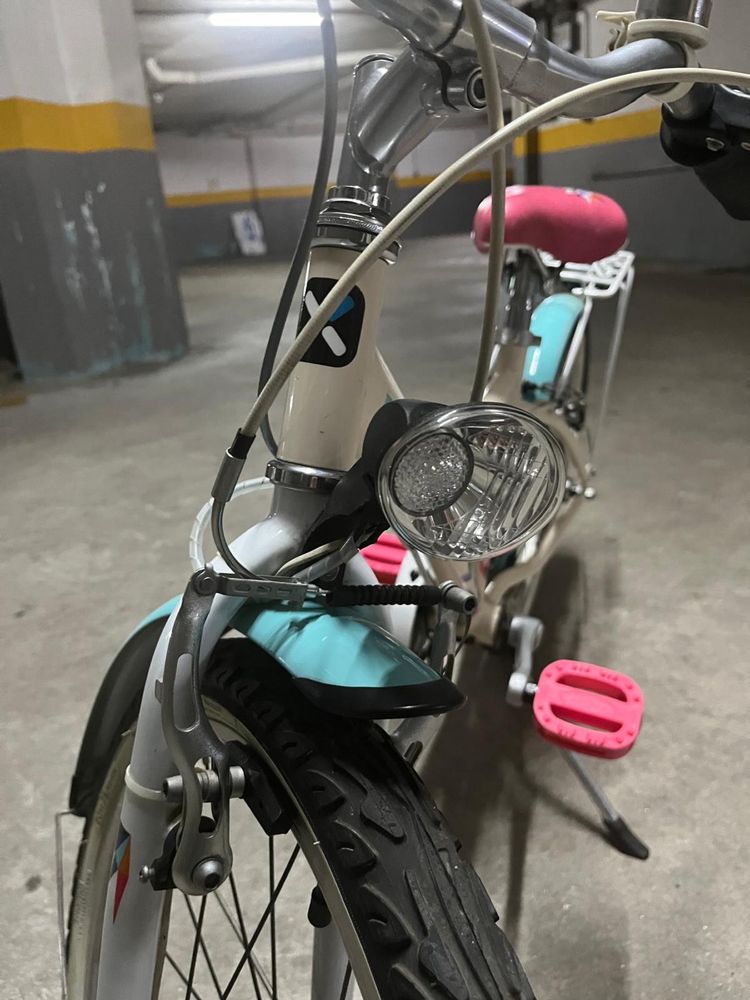 Bicicleta b twin menina