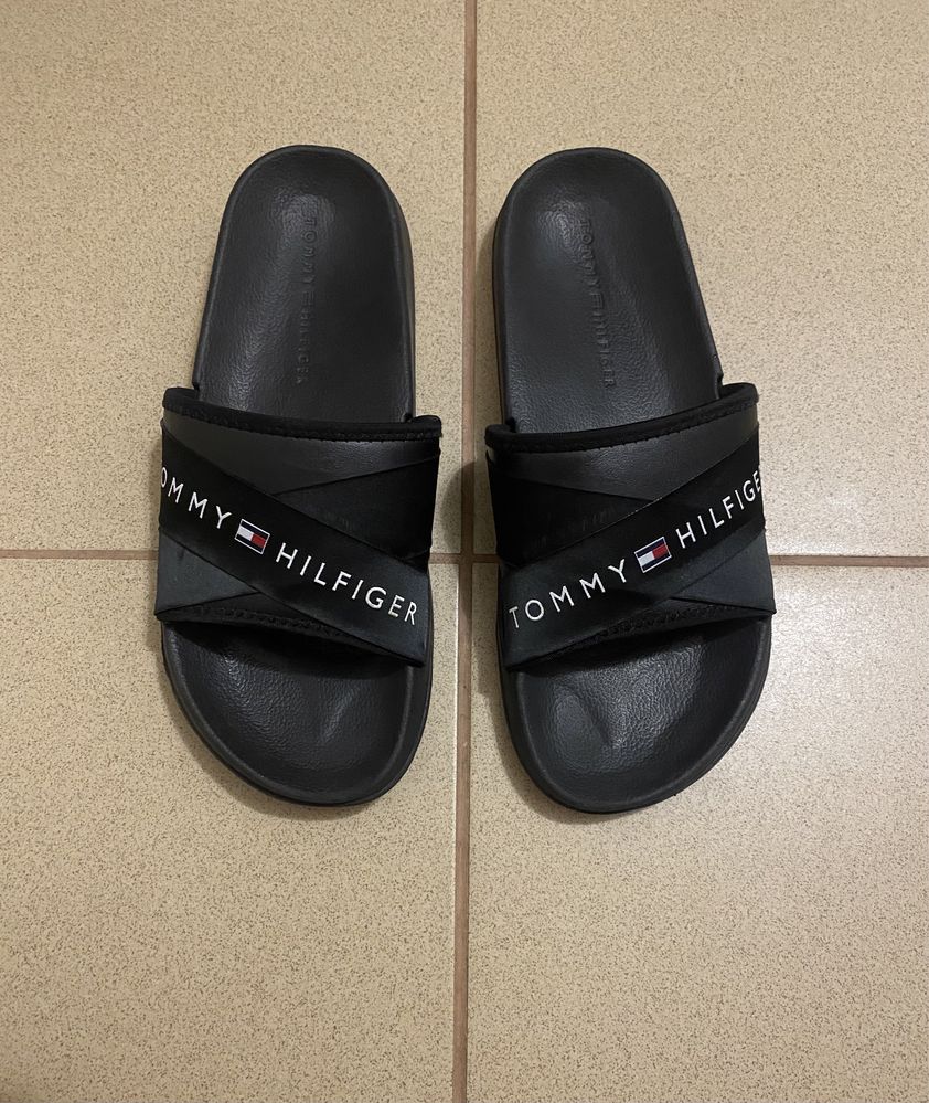 Tommy Hilfiger slippers