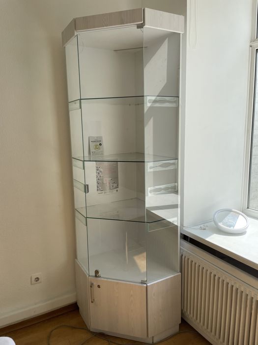 Продам витрину, стелаж, шкаф, парикмахерская лаборатория