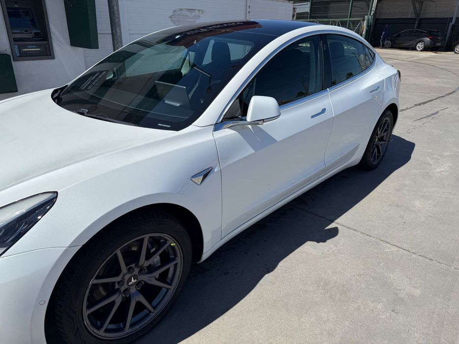 Tesla Model 3 Long-Range Dual Motor AWD