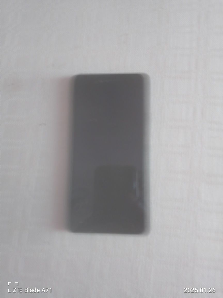 Продам смартфон BQ Aquaris U Plus