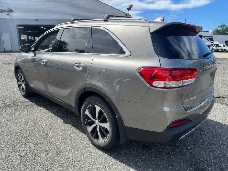 Kia Sorento EX V6      2017
