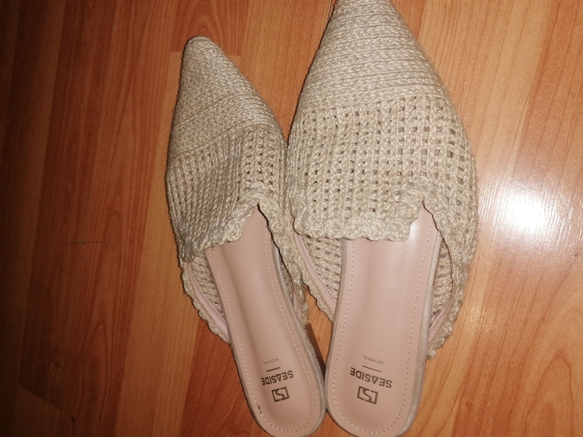 Mules em bico de corda