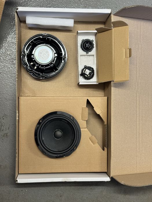 Nowy zestaw glosnikow VW CRAFTER 2 + 2 tweeter