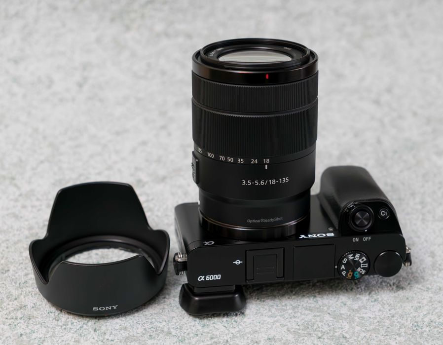 Sony E 18-135mm f/3.5-5.6 OSS • AutoFocus • Sony E-mount • NEW