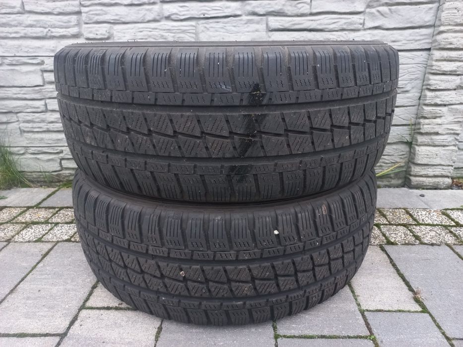 Opony zimowe 225/55r17C falken z 2021roku