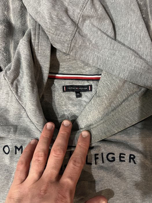 Продам худі Tommy Hilfiger