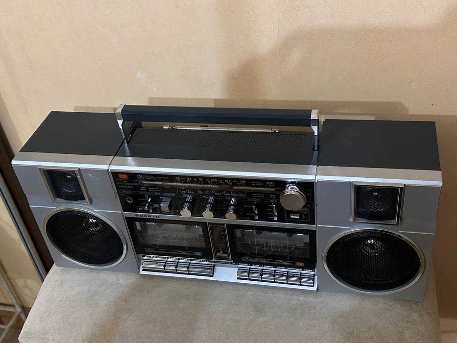 Магнитола Sanyo M-W2K