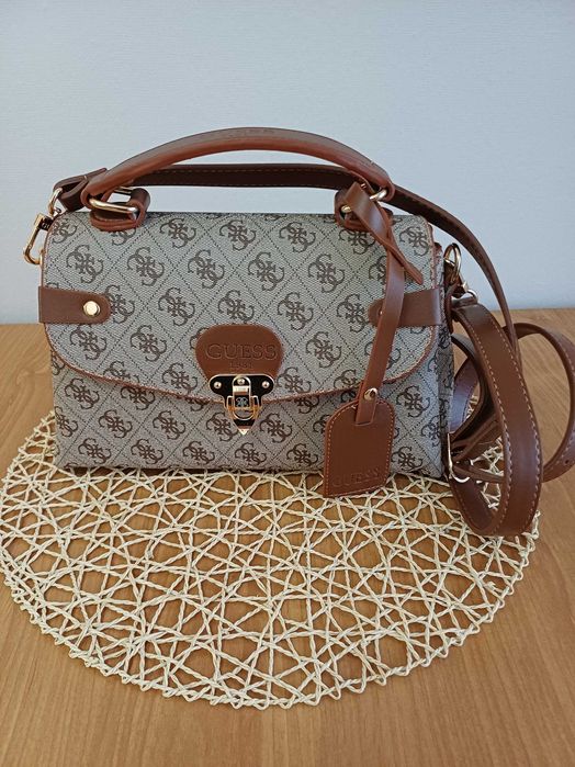 Nowa piękna torebka Guess