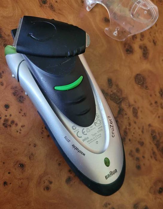 електробритва чоловіча + тример боковий