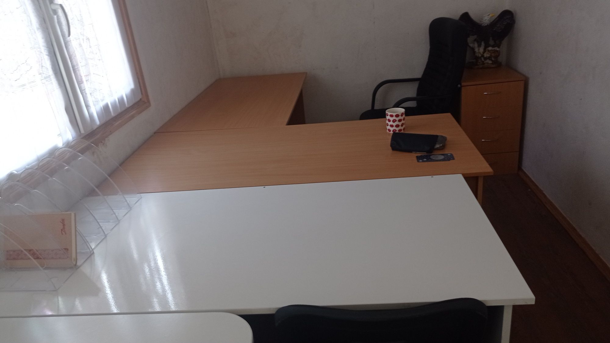 Стол офисный белый  большой