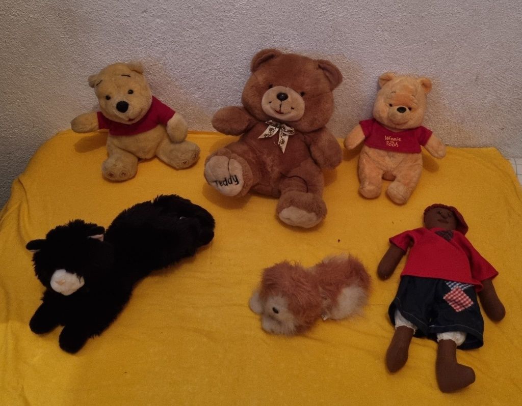 Peluches em bom estado