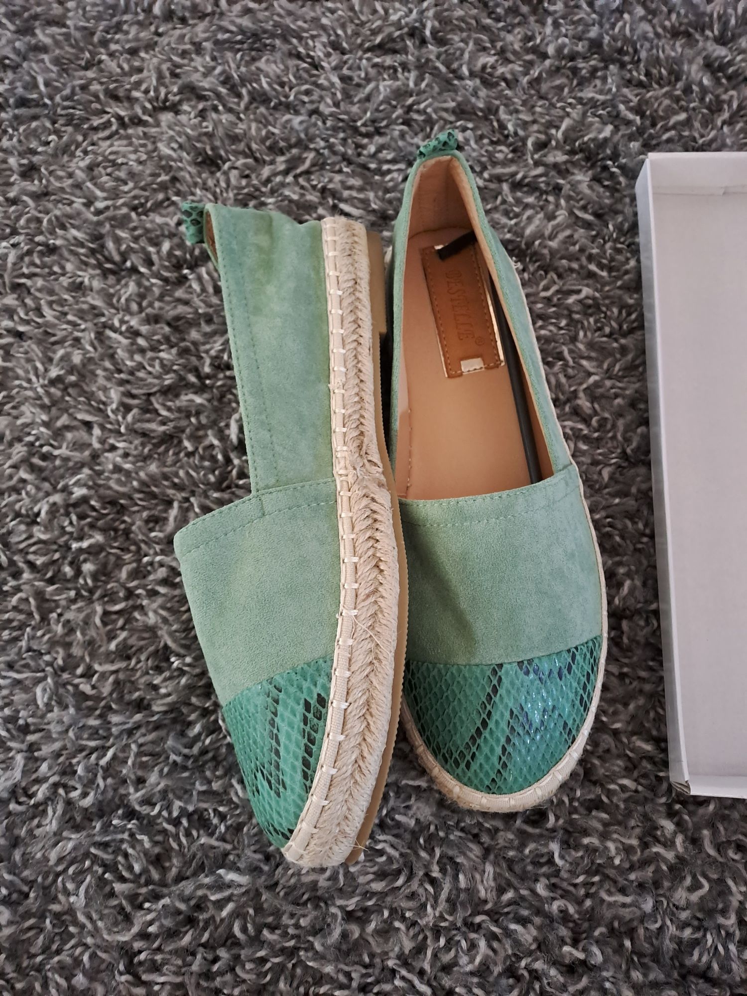 2 pary espadryli. Nowe. 40.