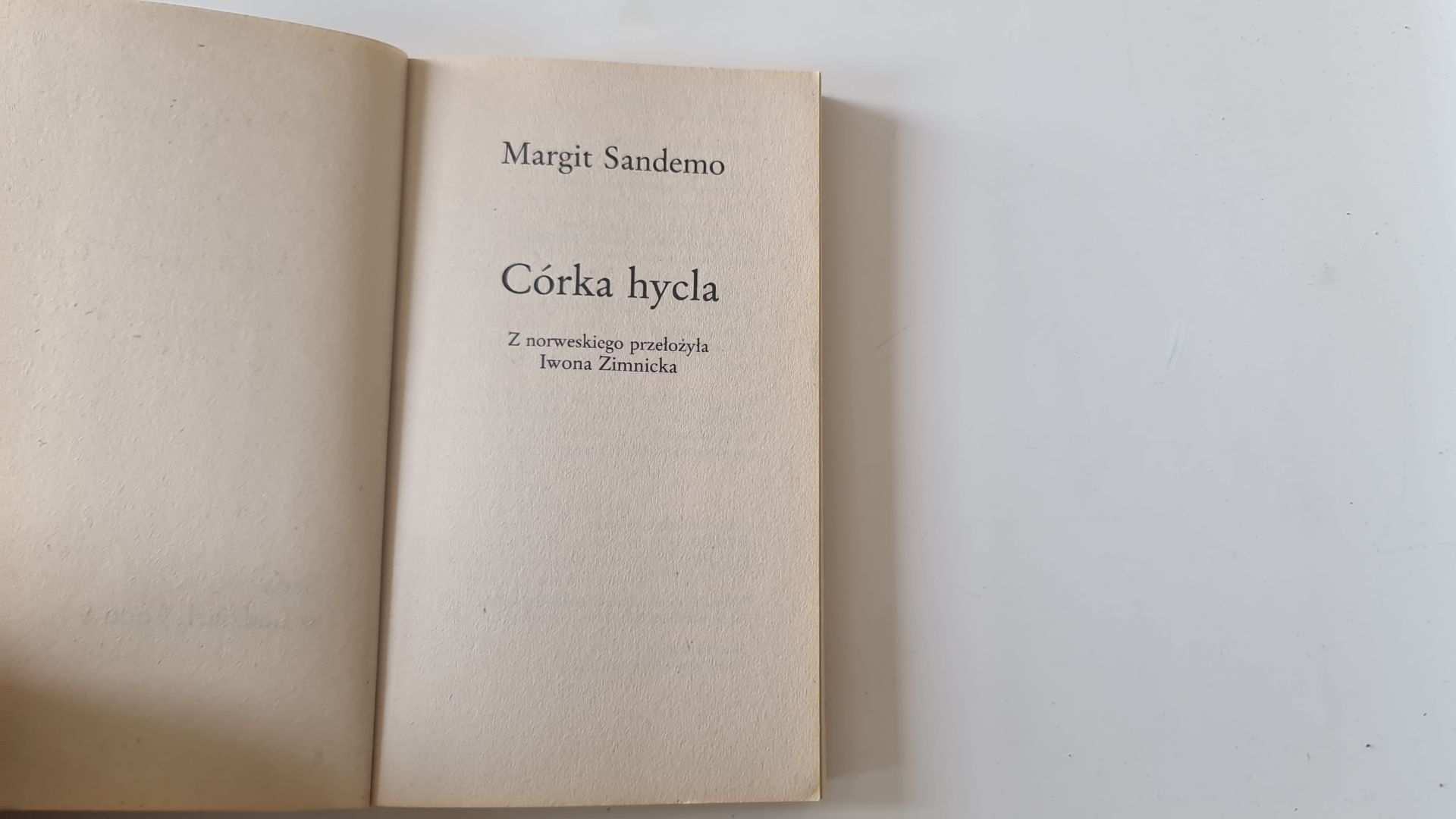 Saga o ludziach lodu Tom 8 Córka hycla Margit Sandemo część Nr t. cz.