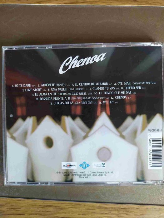 Музичні CD: Tori Amos, Chenoa, Sade, Повалій