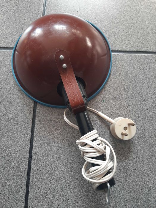 Stara lampa PRL.
