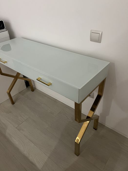 Consola de entrada da best design