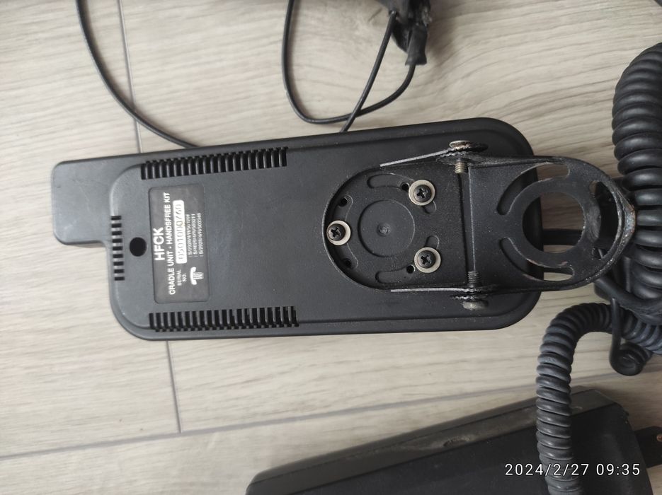 Telefon z zestawem głosnomówiącym  MAXON 450i