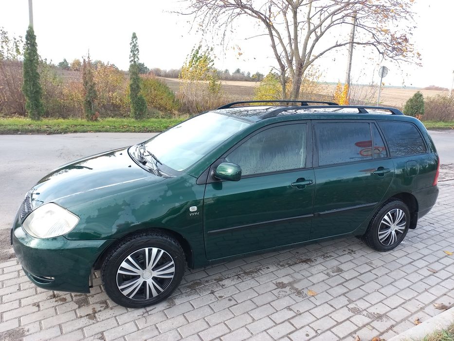 Тойота корола 2003 року