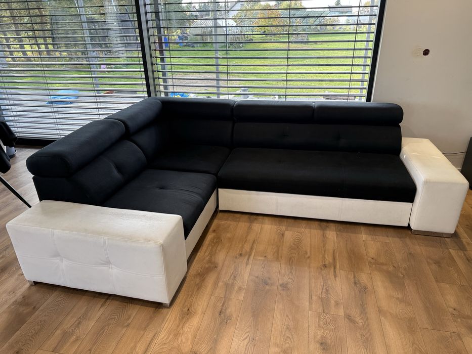 Kanapa narożna z funkcją spania