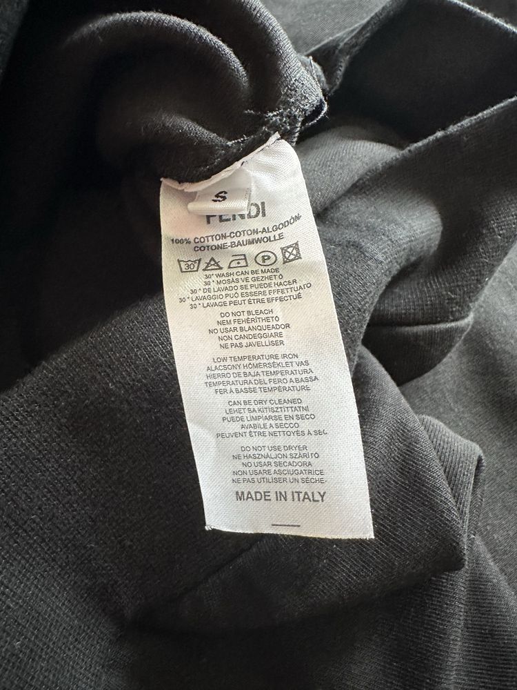 Продам світшот Fendi