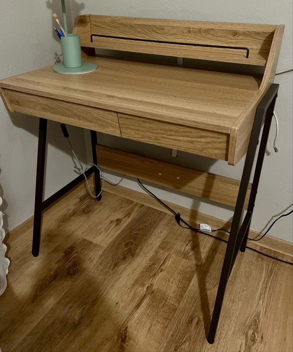 Biurko małe, stolik na laptopa , konsola